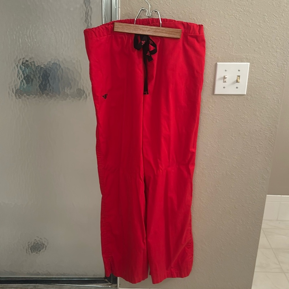 Med Couture Scrub pants. Size L. Red. Very gently used